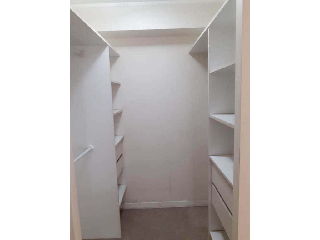 SE VENDE AMPIO DEPTO DE 3D Y 2B CON EST. Y BOD EN MORANDE CON SANTO DOMINGO SANTIAGO CENTRO