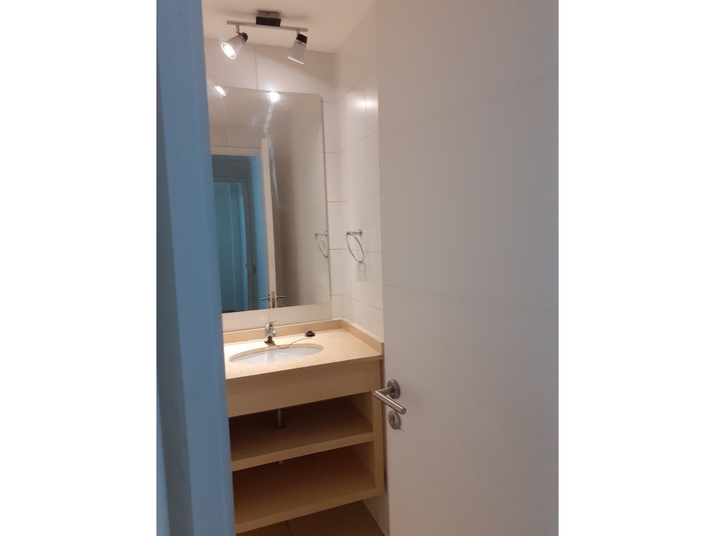 SE VENDE AMPIO DEPTO DE 3D Y 2B CON EST. Y BOD EN MORANDE CON SANTO DOMINGO SANTIAGO CENTRO