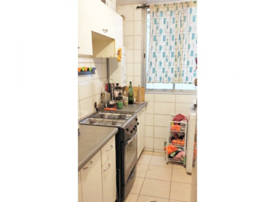 SE VENDE DEPTO EN CIA DE JESUS DE 2 D Y 2 B CON EST. SANTIAGO CENTRO
