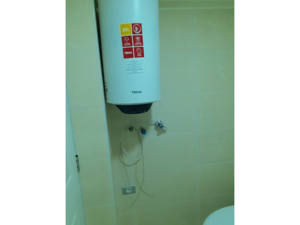 SE VENDE DEPTO CON EXCELENTE UBICACION DE 4D Y 1B EN CIA DE JESUS , SANTIAGO CENTRO