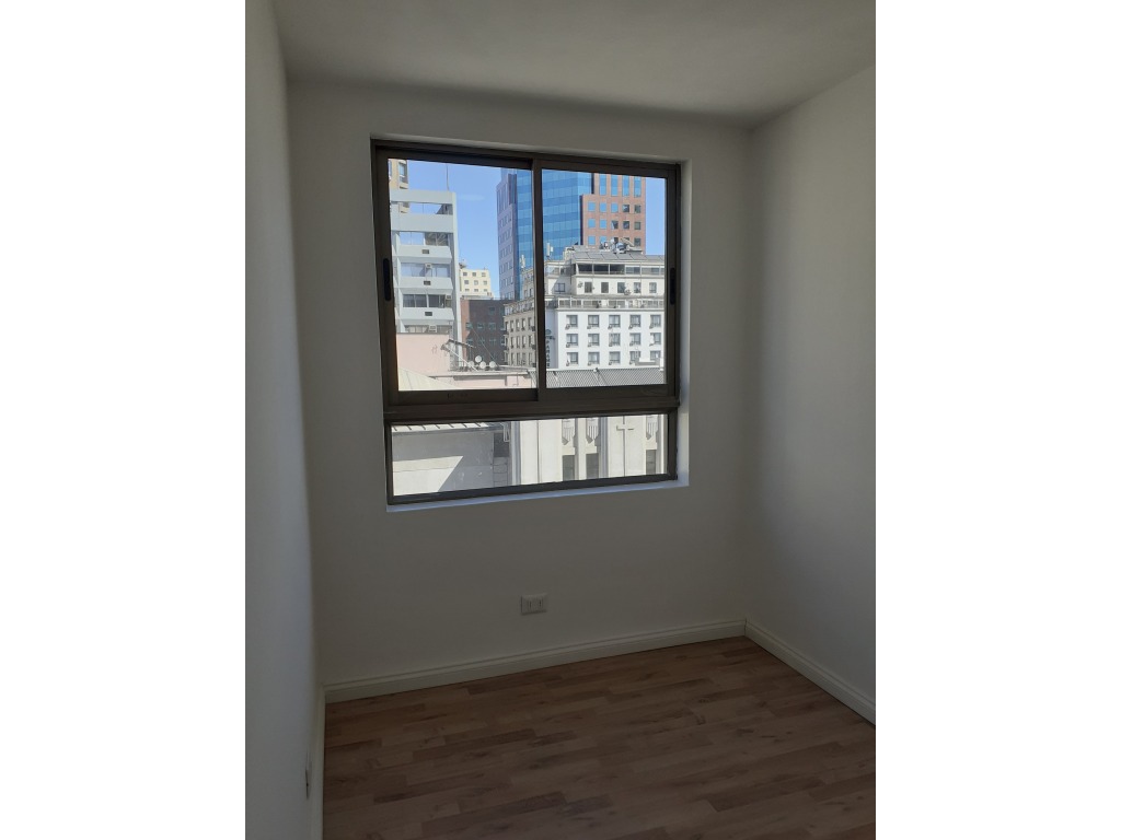 SE VENDE DEPTO CON EXCELENTE UBICACION DE 4D Y 1B EN CIA DE JESUS , SANTIAGO CENTRO