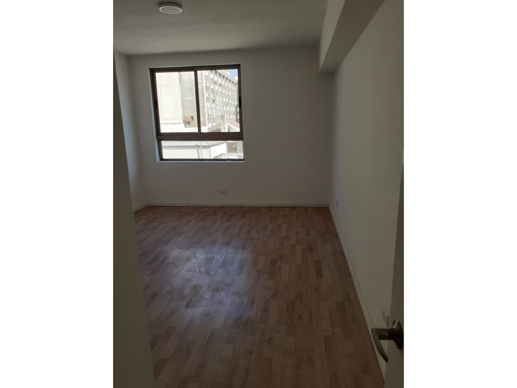 SE VENDE DEPTO CON EXCELENTE UBICACION DE 4D Y 1B EN CIA DE JESUS , SANTIAGO CENTRO