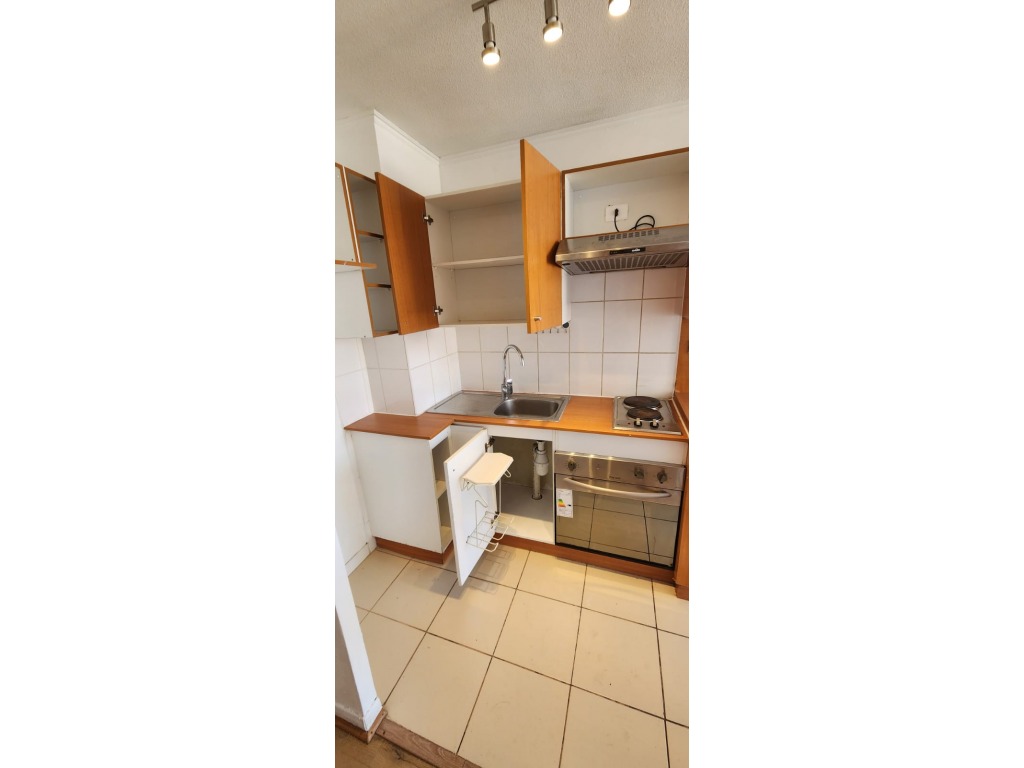 SE VENDE DEPTO TOTALMENTE REMODELADO DE 1D Y 1B EN SAN FRANCISCO , SANTIAGO CENTRO