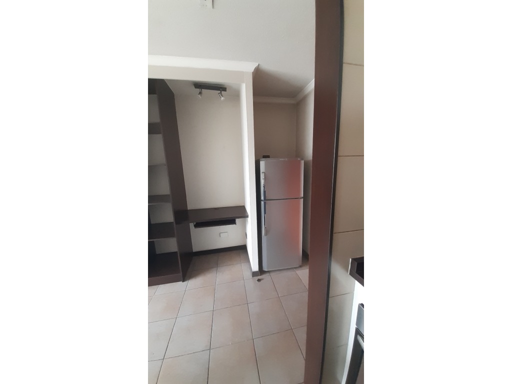 SE VENDE IMPECABLE DEPTO DE 1D Y 1B CON BODEGA EN SAN IGNACIO, SANTIAGO CENTRO