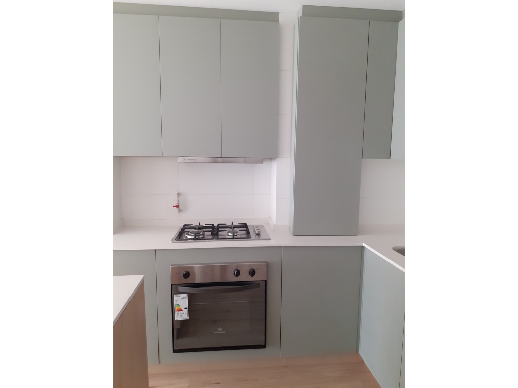 SE VENDE DEPTO TOTALMENTE REMODELADO DE 2D Y 1B EN LAS CONDES